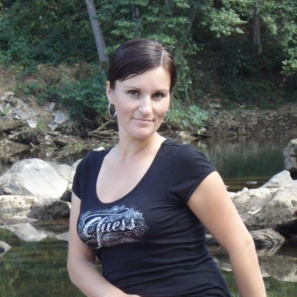 Meet your Posher, Nadia